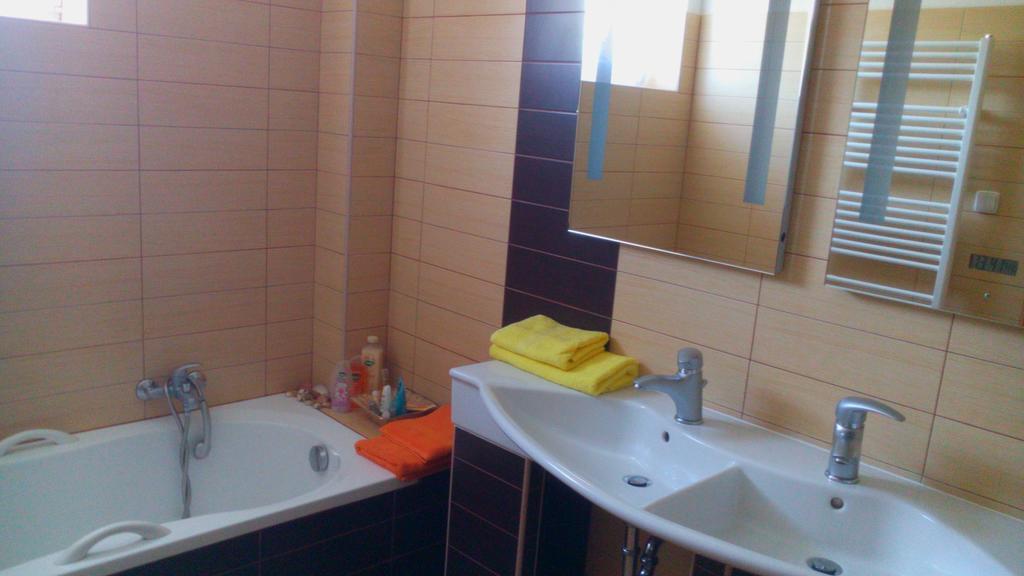 Holiday Home U Fiseru Kasperske Hory Bilik gambar